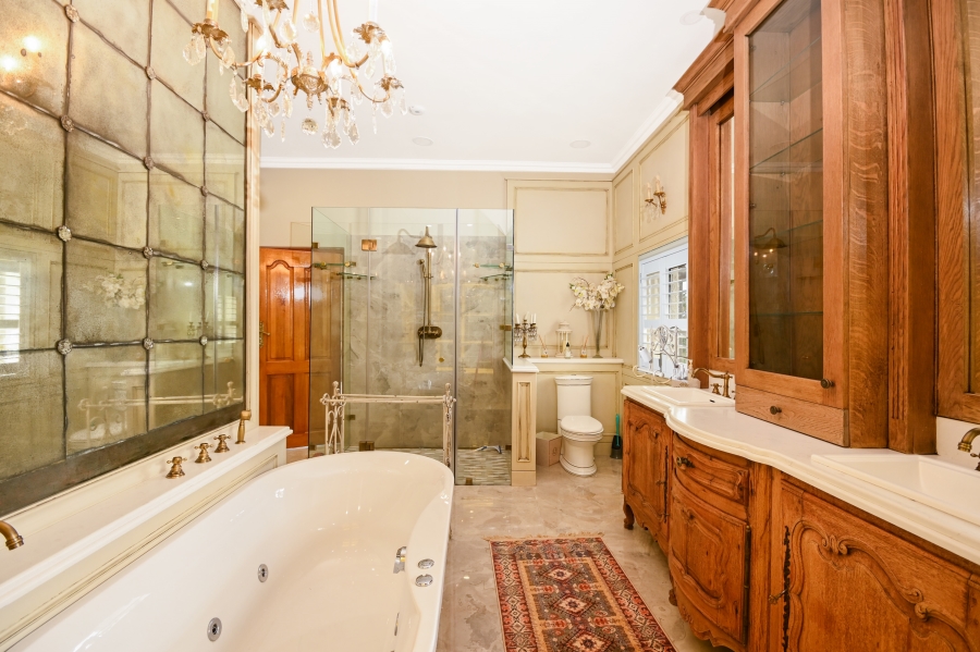 5 Bedroom Property for Sale in Greenways Golf Estate Western Cape